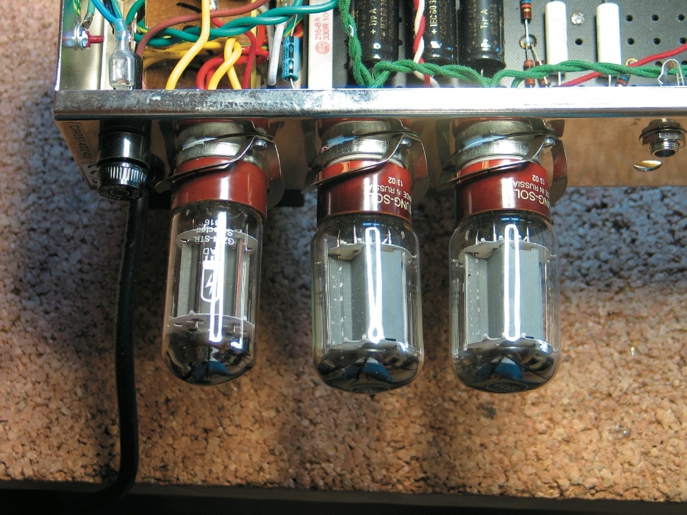 Amp-Station_04