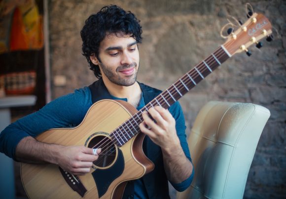 Maneli GSWC2020: Akustik-Workshop mit Maneli Jamal | GITARRE & BASS