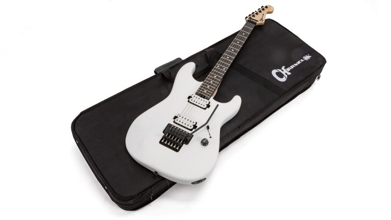 Test: Charvel Jim Root Signature Pro-Mod San Dimas Style 1 | GITARRE & BASS