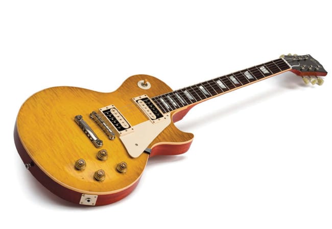 Liegende Gibson Gitarre