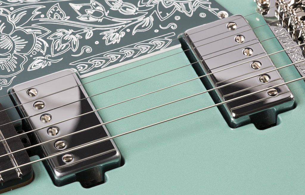 Musicman Mariposa