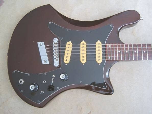 guitar-guru-guild-s70d-korpus