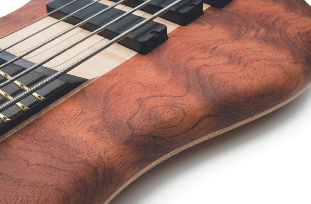 warwick_thumb_6string_broadneck_2
