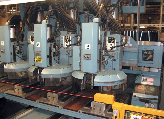 CNC-Fräsen übernehmen die meisten Arbeiten.