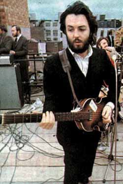 McCartney beim letzten Konzert auf dem Apple-Gebäude