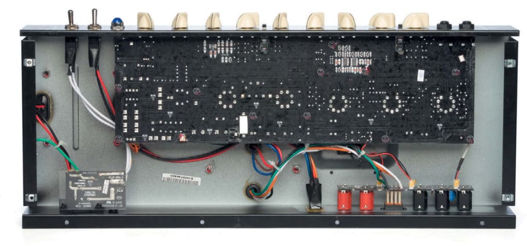 bugera_v22_v55hd_1