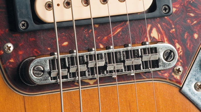 fender_kurt_cobain_jaguar_3