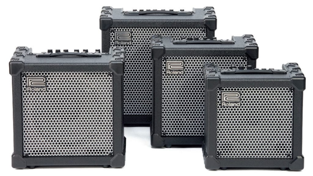 Vier Modeling-Amps von Roland in verschiedenen Größen