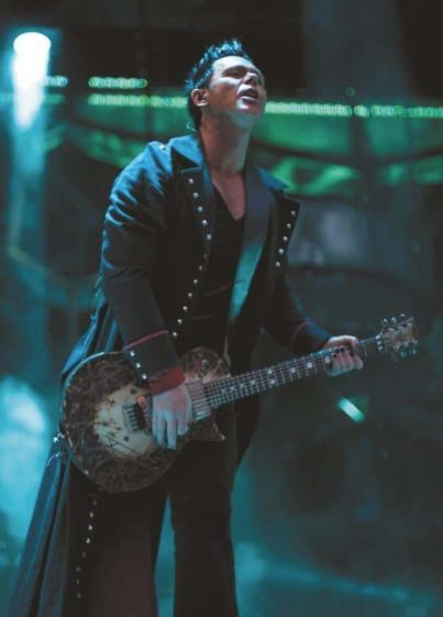 Rammstein-Gitarrist Richard Kruspe mit ESP