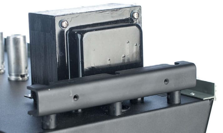 ampeg_v_4b_3