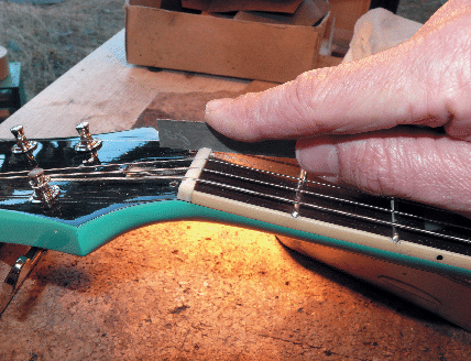 epiphone-nachgefeilter-Sattel-geprüft