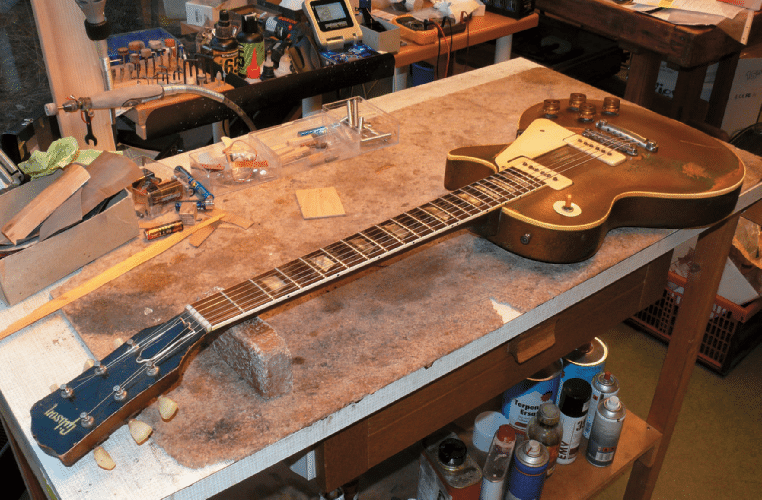 gibson-les-paul-all-gold