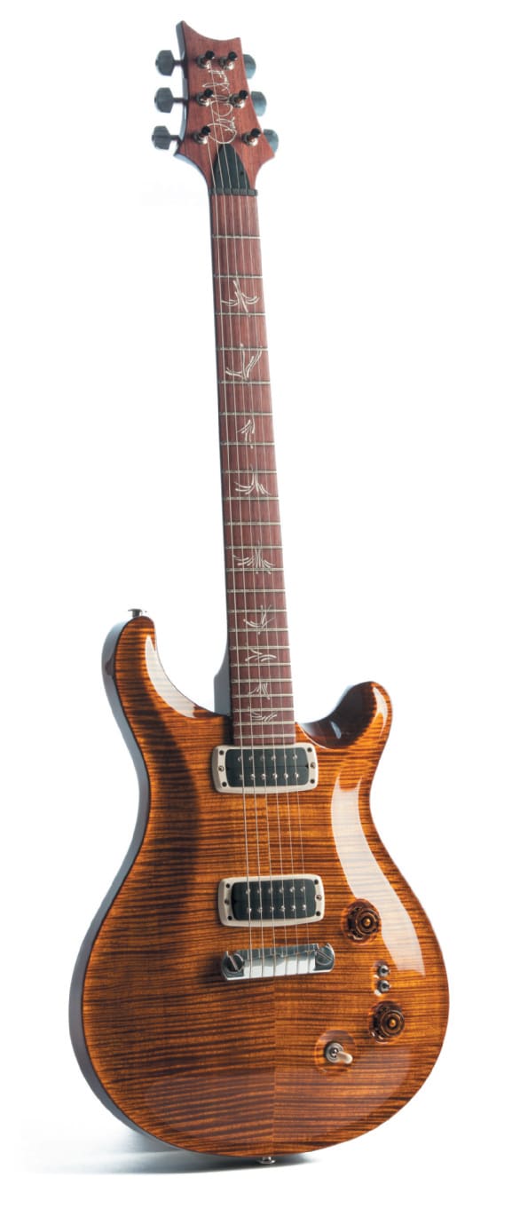 E-Gitarre von PRS, stehend