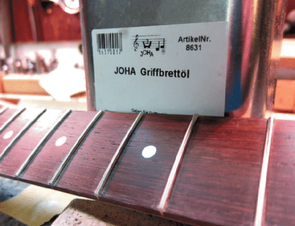 die-beste-halspflege-joha-griffbrett