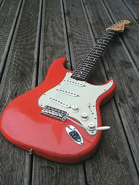 Rote Stratocaster