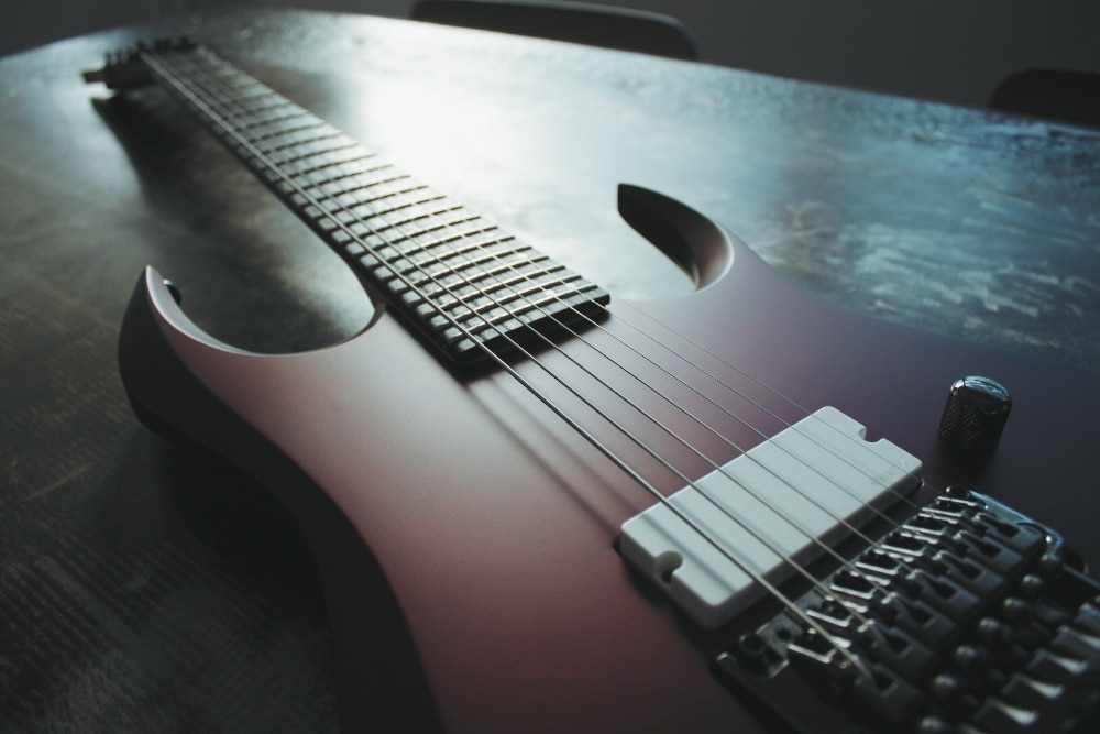 Die Ibanez DCM100 Dino Cazares (Fear Factory) Signature 7-String
