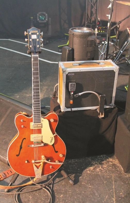 element-of-crime-gretsch-chet-atkins