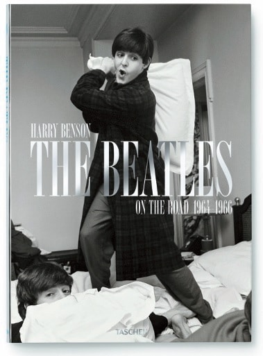 harry-benson-the-beatles-on-the-road