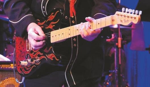 gitarrist-james-burton-plektrum-plus-national-metallpick