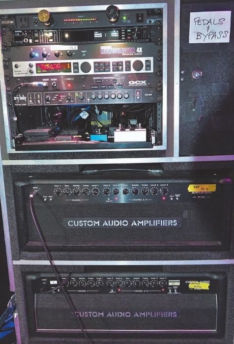 Suhr/Custom Audio Amplification PT 100 und Voodoo Lab GCX Switcher, Cry Baby DCR-2SR und TC Electronics G-Major