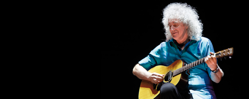 Brian May bei der ‚Acoustic by Candlelight‘-Tour